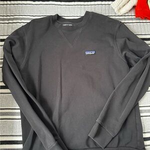 Patagonia Black Crewneck Sweatshirt